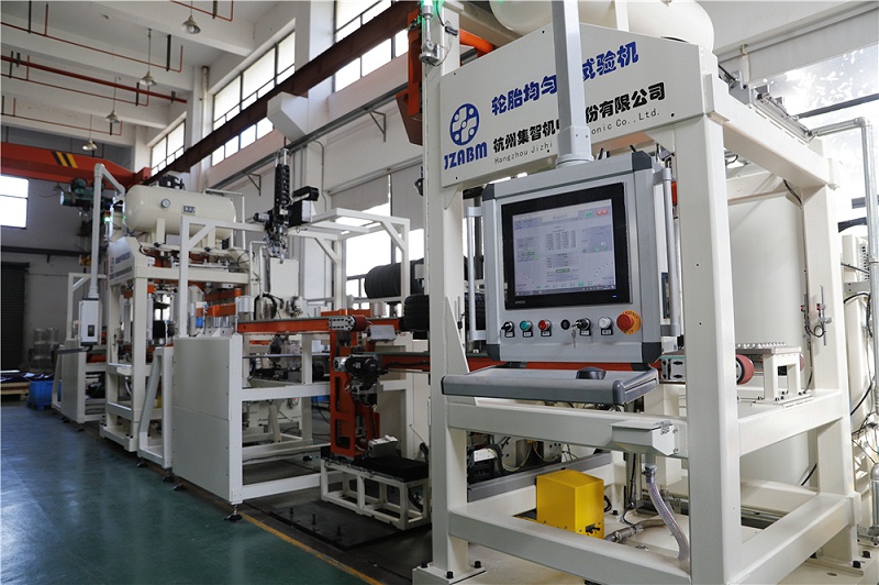 全自動(dòng)輪胎動(dòng)平衡檢測機(jī)